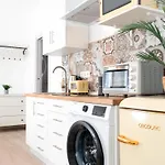 Estudio Jacuzzi Con Encanto En Triana