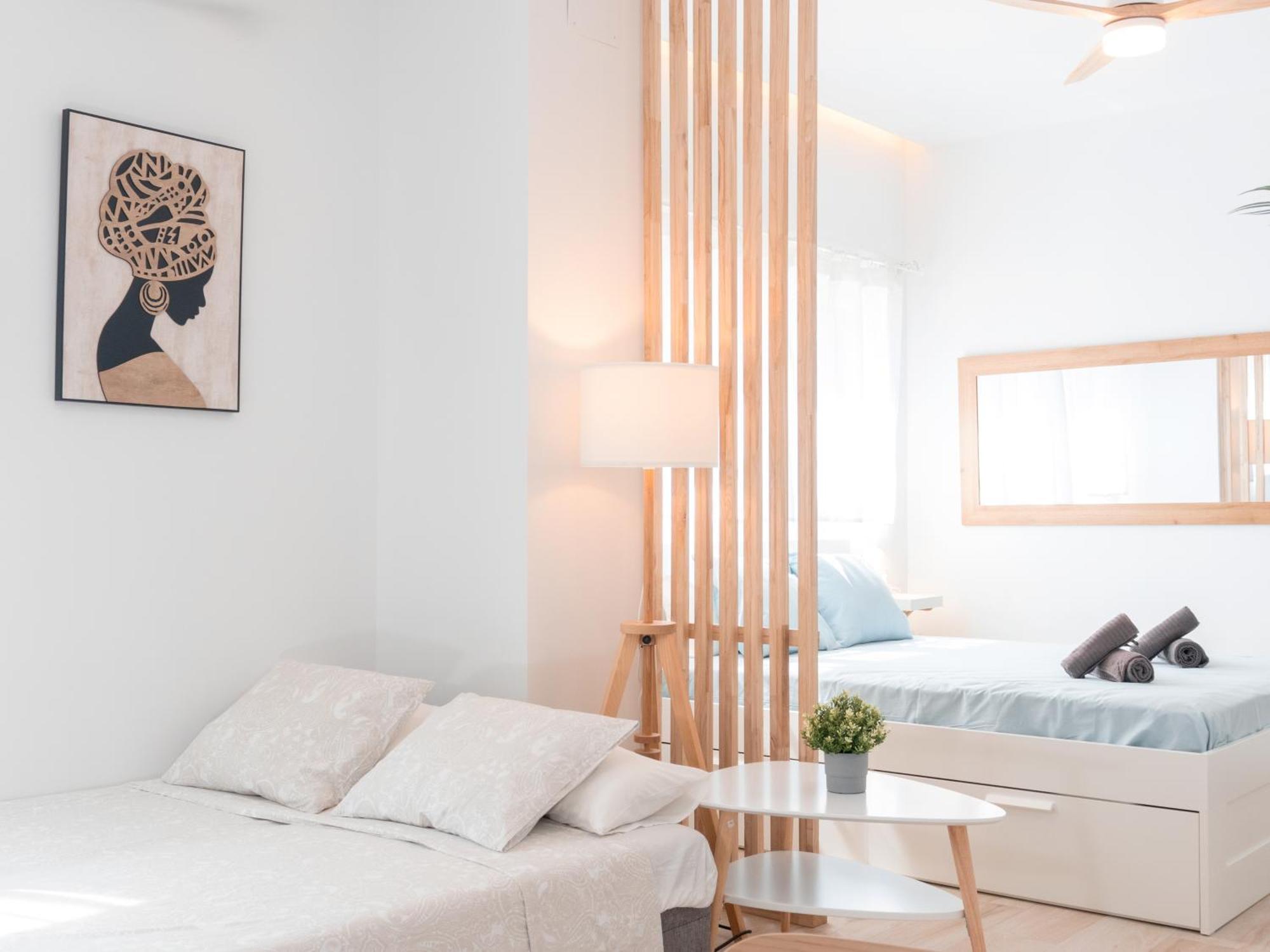 Estudio Jacuzzi Con Encanto En Triana