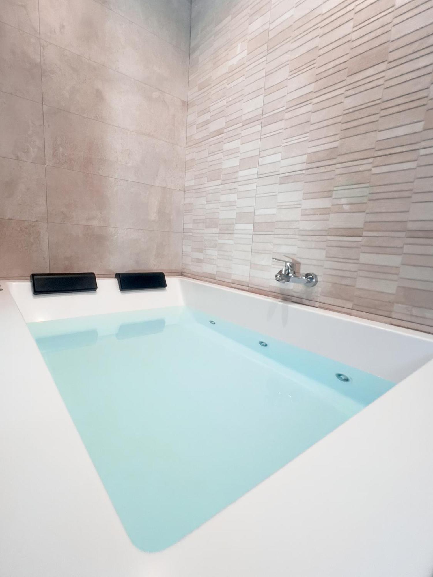Appartement Estudio Jacuzzi Con Encanto En Triana