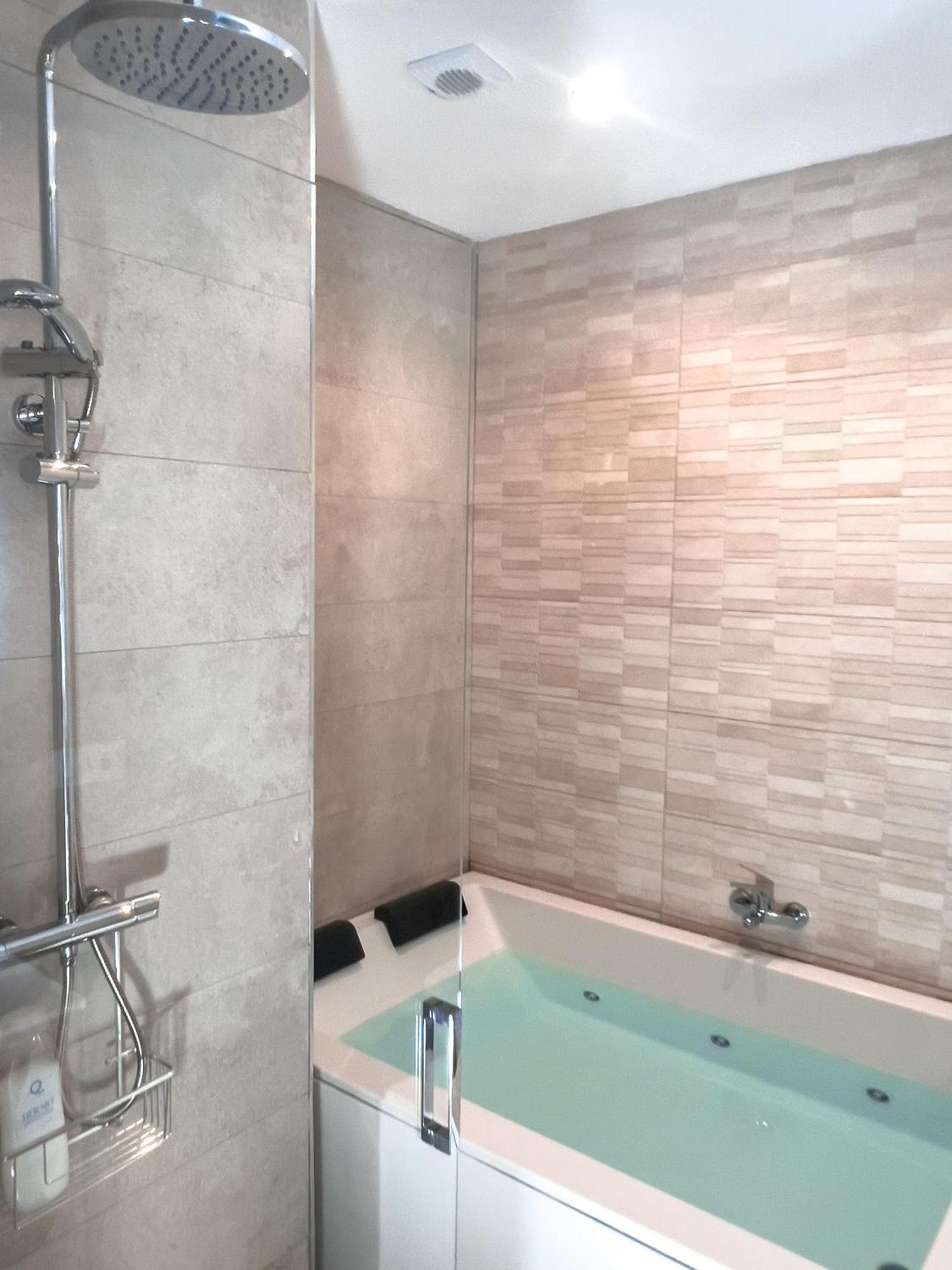 Appartement Estudio Jacuzzi Con Encanto En Triana Séville