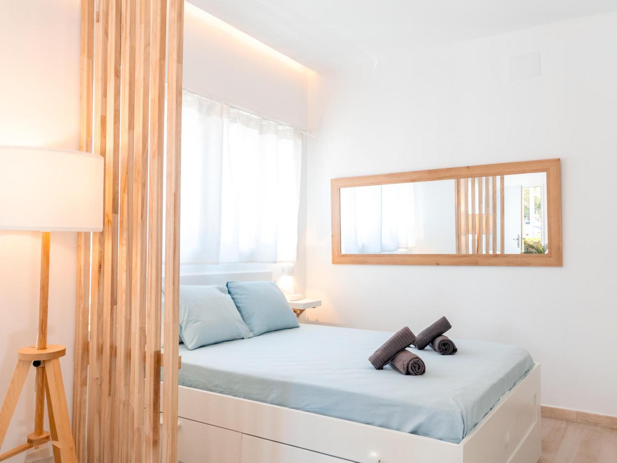 Estudio Jacuzzi Con Encanto En Triana *